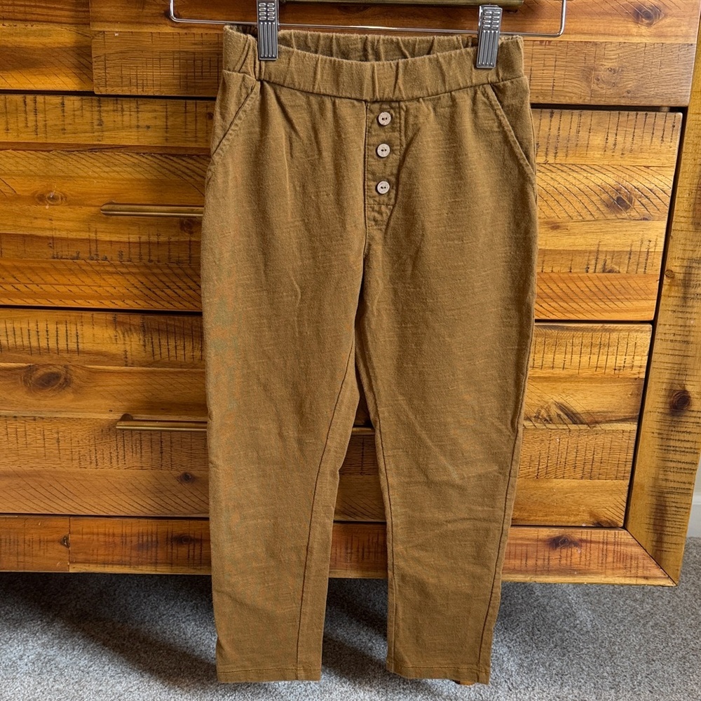 Rylee + Cru Brown Button-Up Pants